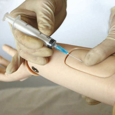 Hombres de edad avanzada Enfermería maniquí para las facultades de medicina cateterismo Función de capacitación también