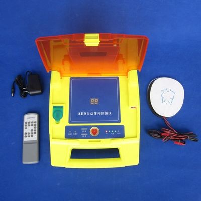 Capacitación automática de desfibrilador cardíaco externo de tamaño humano con promoción de la voz